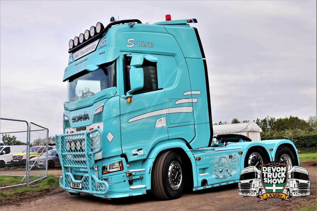 S&G Transport show truck